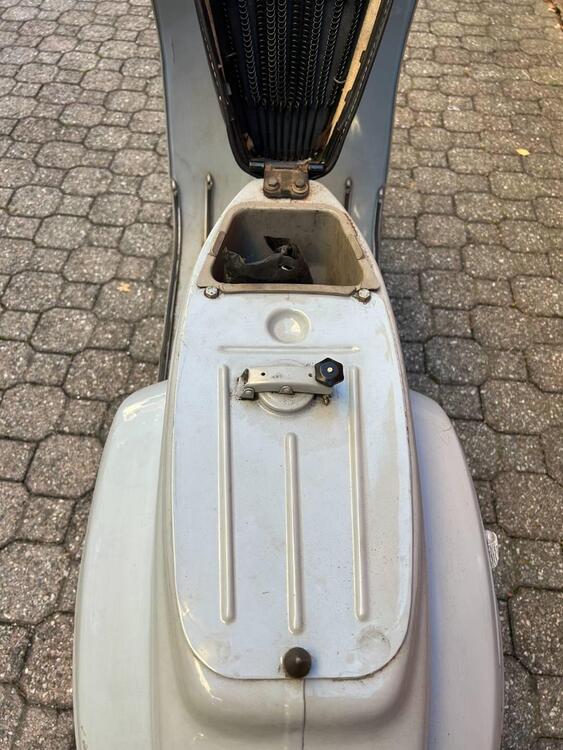 Piaggio vespa 50 special (5)