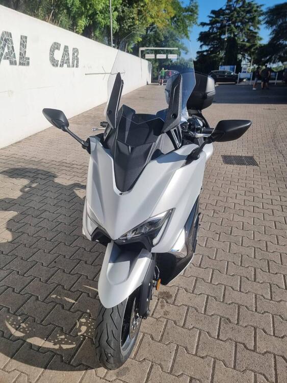 Yamaha T-Max 530 (2017 - 19) (4)