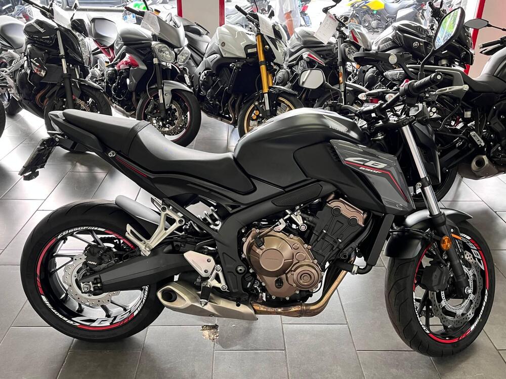 Honda CB 650 F (2017 - 18) (5)