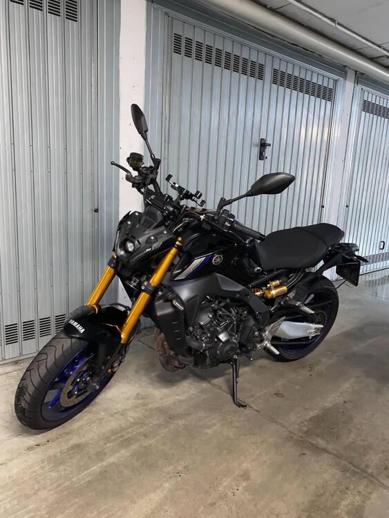 Yamaha MT-09 (2021 - 23) (4)