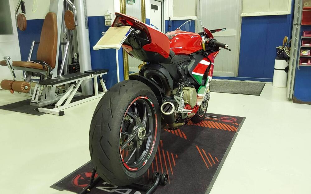 Ducati Panigale V2 Bayliss 1st Championship 20th Anniversary (2021 - 24) (2)