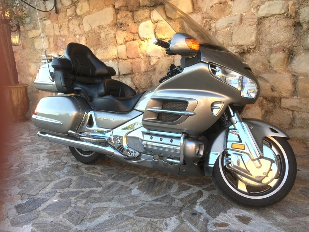 Honda GL 1800 Gold Wing (2000 - 05)