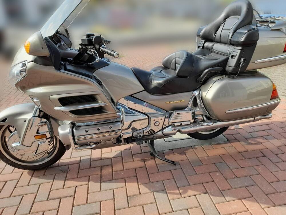 Honda GL 1800 Gold Wing (2000 - 05) (3)