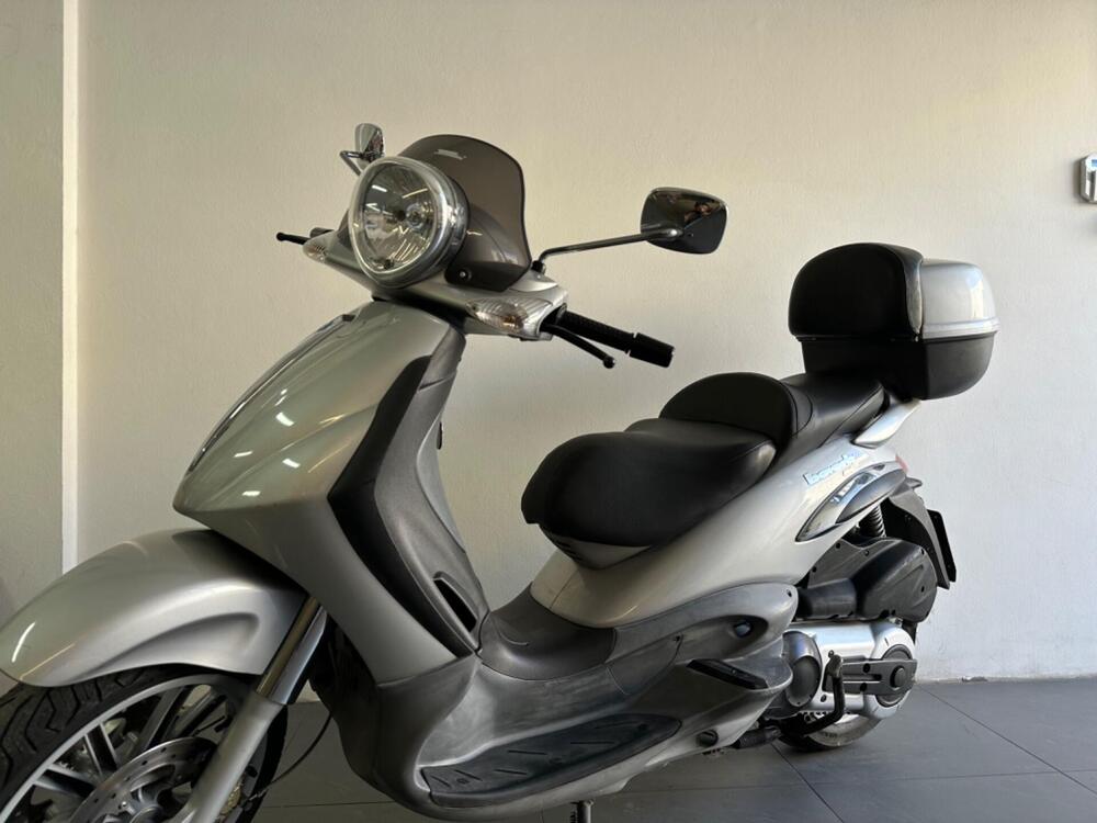 Piaggio Beverly 500 (4)