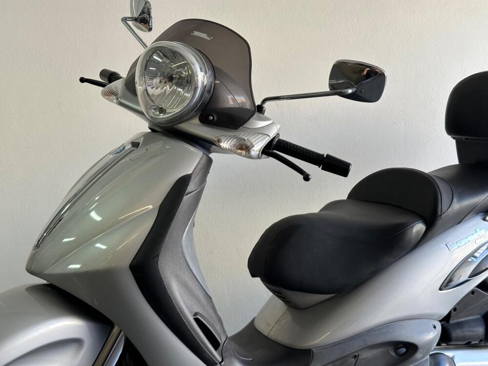 Piaggio Beverly 500 (5)