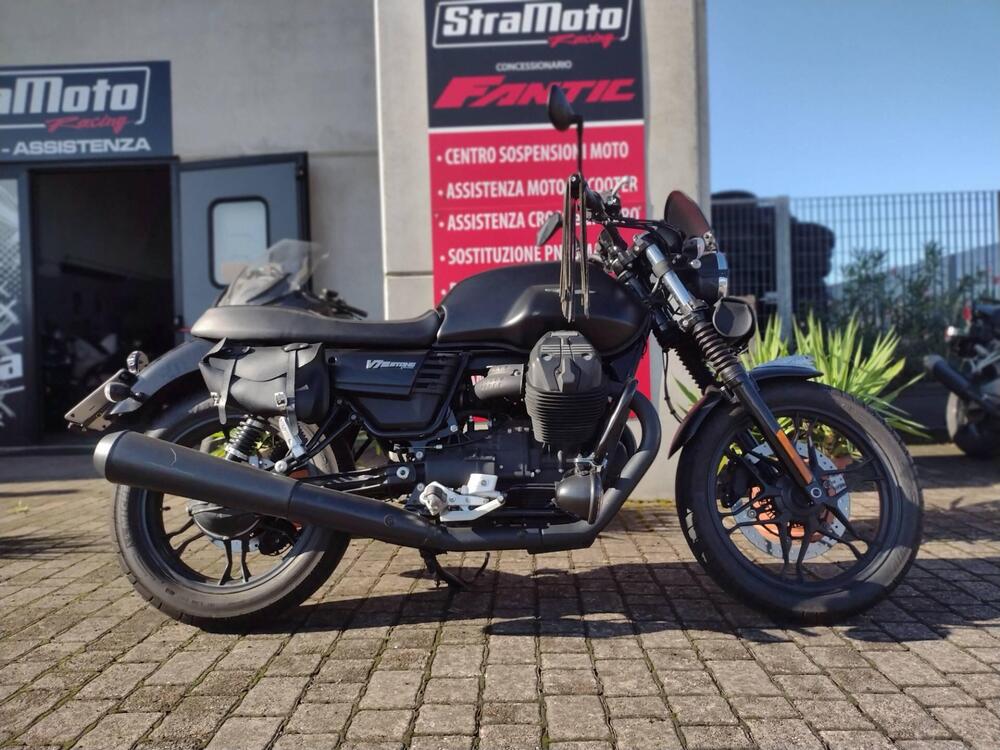 Moto Guzzi V7 III Stone (2017 - 20)