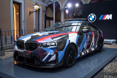 BMW M5: a Misano il debutto della nuova Safety Car ibrida in MotoGP