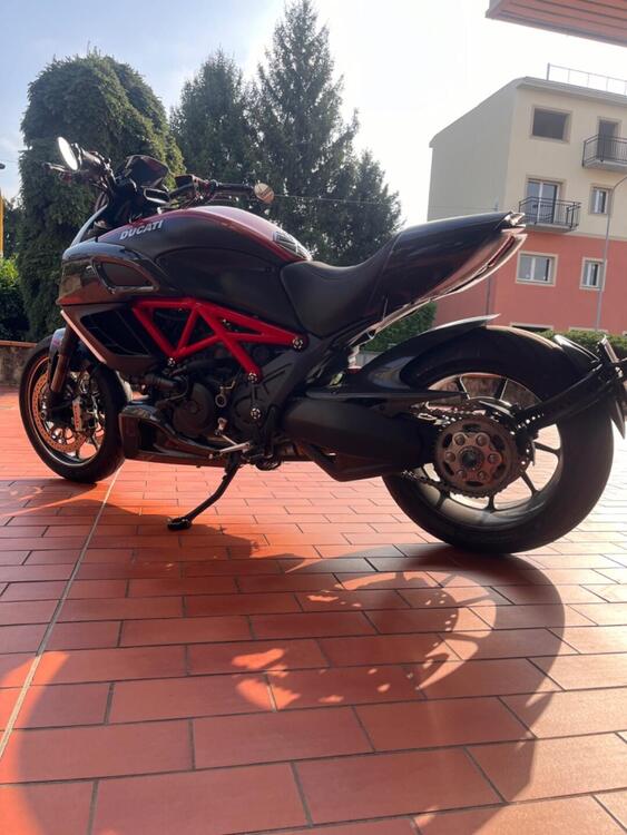 Ducati Diavel 1200 Carbon (2010 - 13) (3)