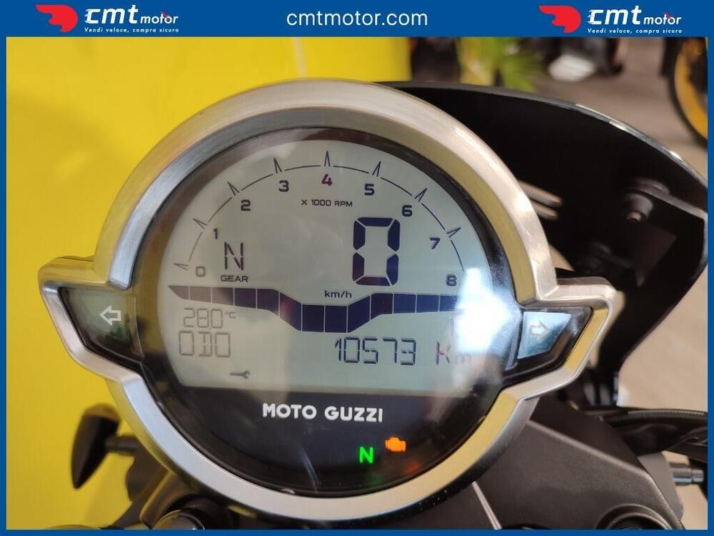 Moto Guzzi V7 Stone Centenario (2021 - 22) (5)