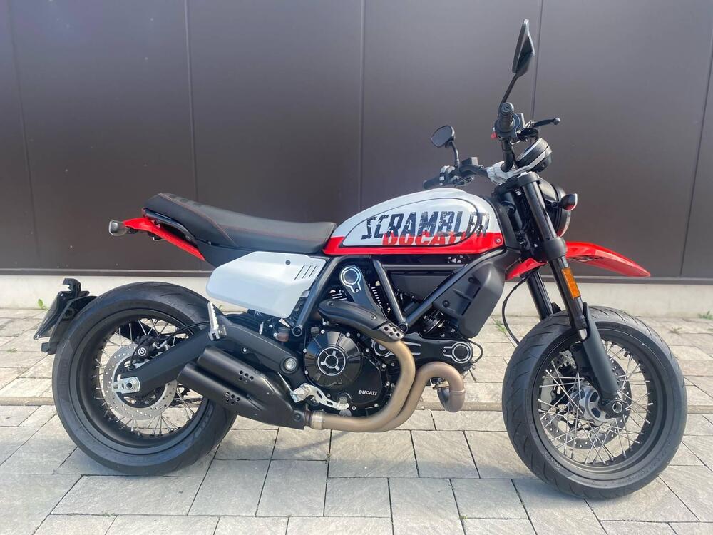 Ducati Scrambler 800 Urban Motard (2022)