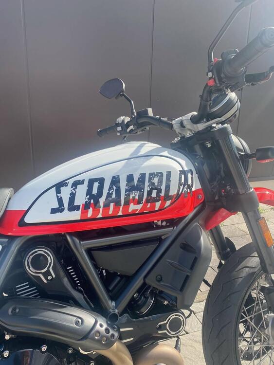 Ducati Scrambler 800 Urban Motard (2022) (2)