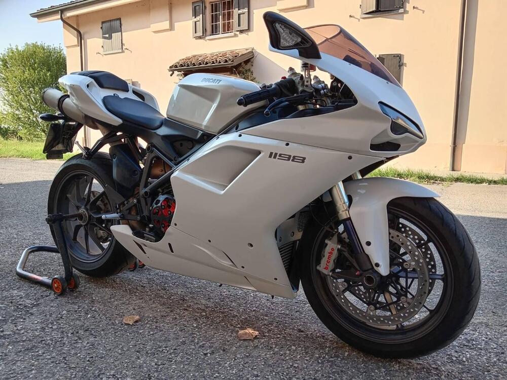 Ducati 1198 (2009 - 12) (3)