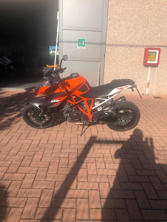 KTM 1290 Super Duke R ABS (2014 - 16) (3)