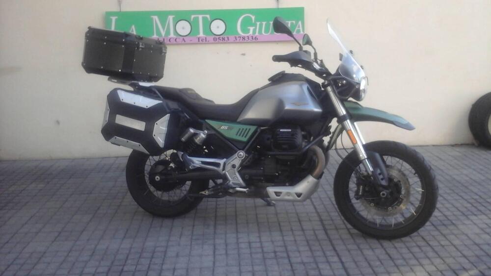 Moto Guzzi V85 TT Travel (2021 - 23)