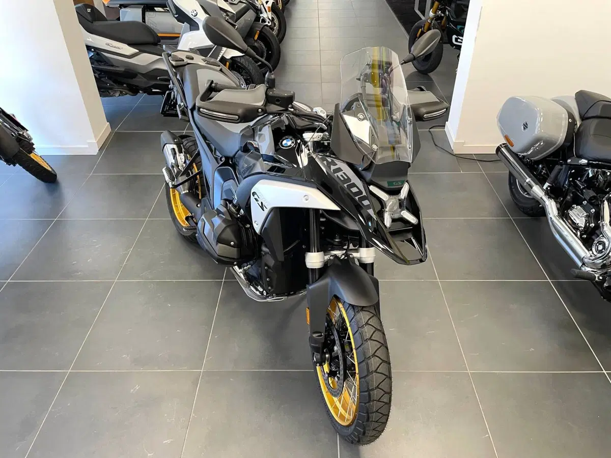 Bmw R 1300 GS Triple Black (2023 - 26) (2)