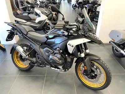 Bmw R 1300 GS Triple Black (2023 - 26) usata