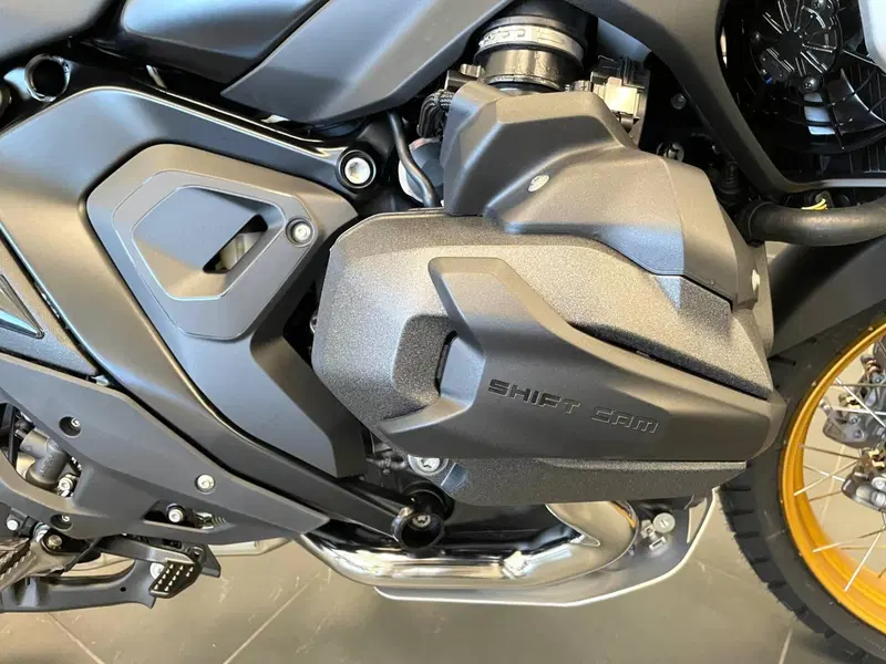 Bmw R 1300 GS Triple Black (2023 - 26) (3)