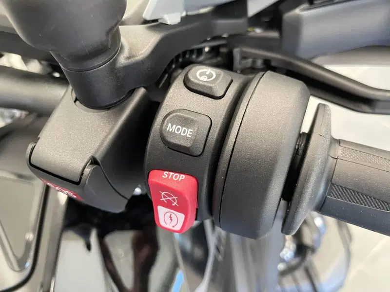 Bmw R 1300 GS Triple Black (2023 - 26) (11)