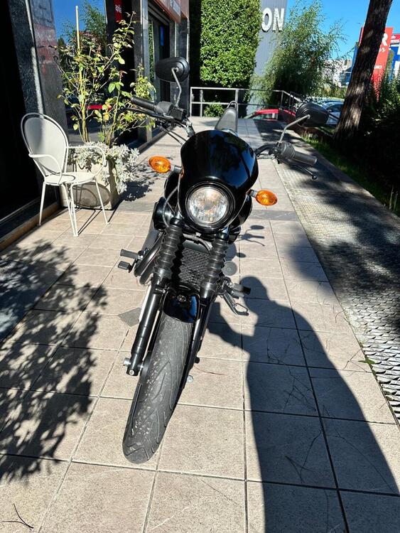 Moto Guzzi V7 III Stone (2017 - 20) (4)