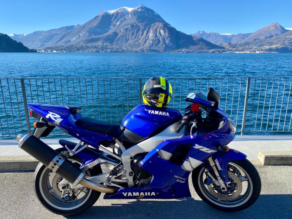 Yamaha YZF R1 (1998 - 99) (2)