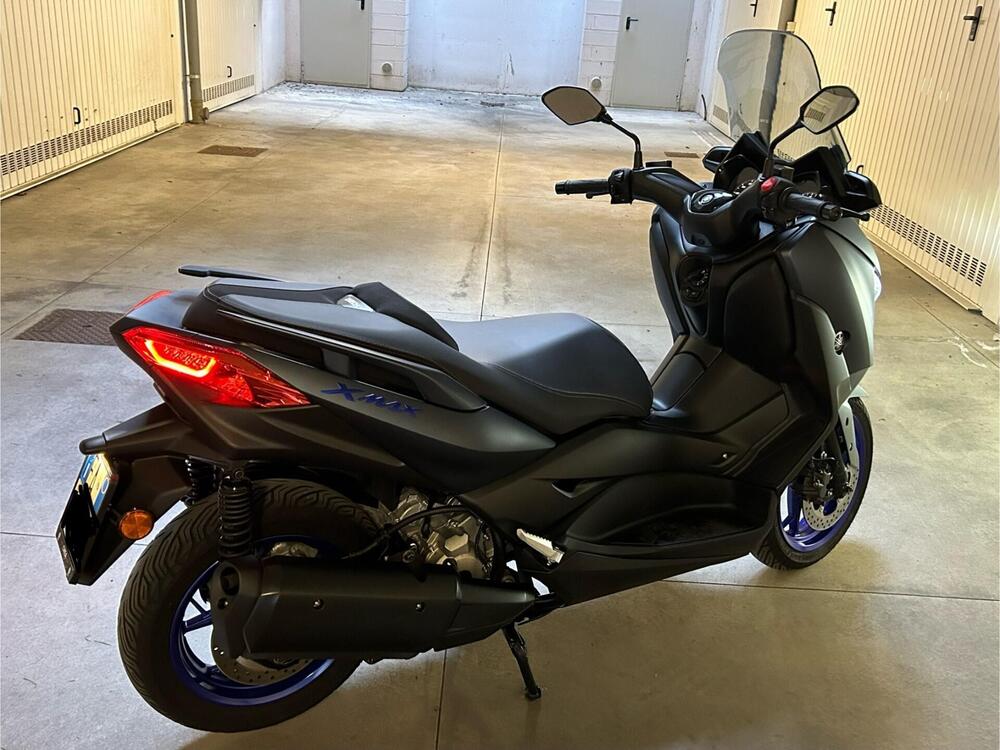 Yamaha X-Max 300 (2021 - 24) (4)