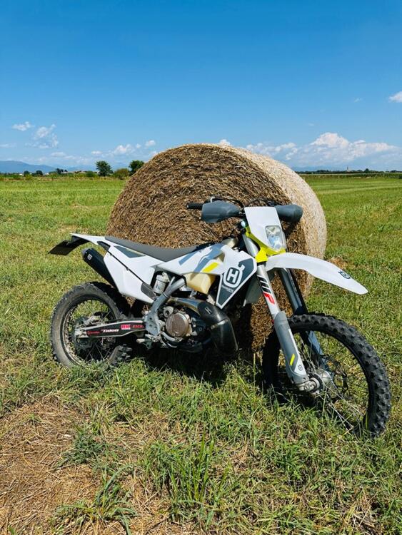 Husqvarna TE 300i (2021)