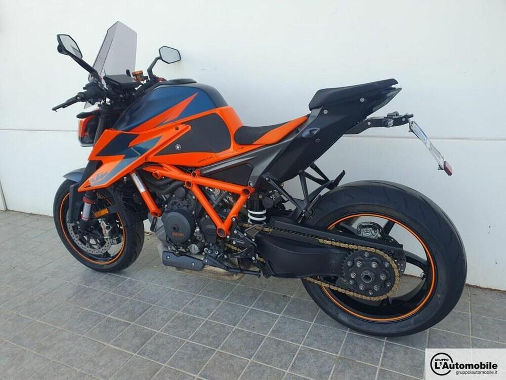 KTM 1290 Super Duke R (2020) (2)