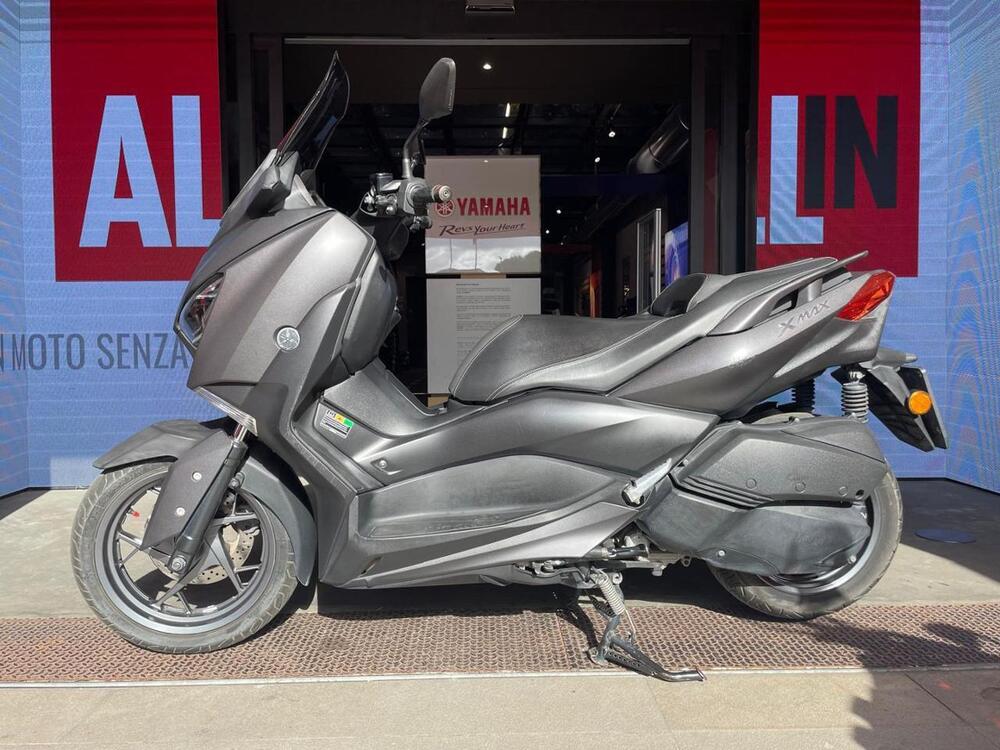 Yamaha X-Max 300 (2021 - 24) (4)