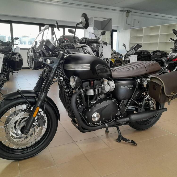 Triumph Bonneville T120 (2016 - 20) (2)