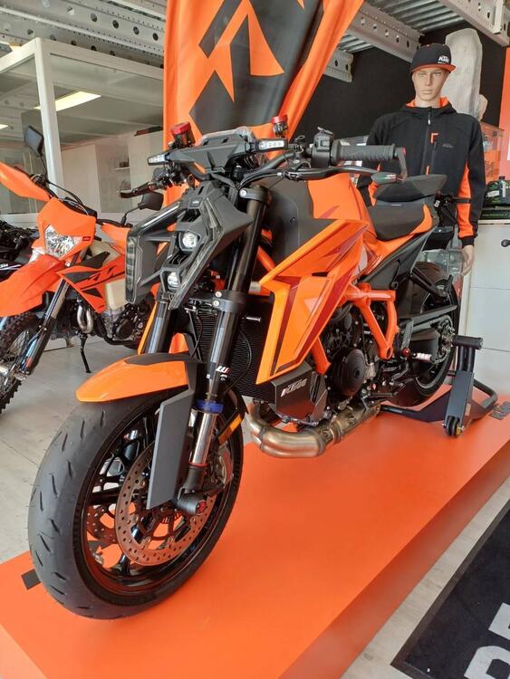 KTM 1390 Super Duke R EVO (2024) (2)