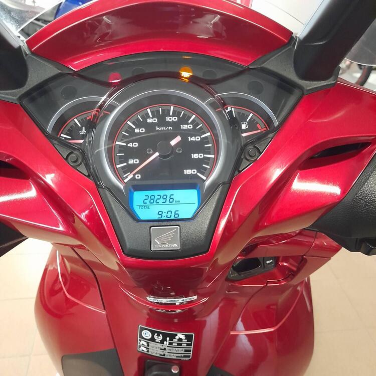 Honda SH 300 i ABS (2016 - 20) (2)