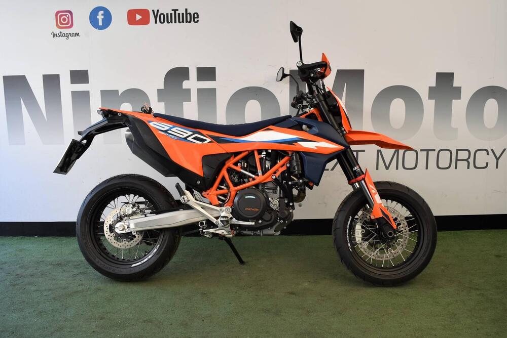 KTM 690 SMC R (2023 - 24)