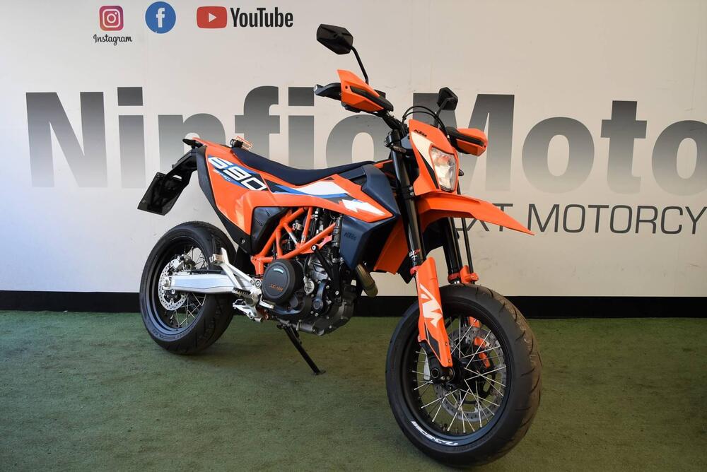 KTM 690 SMC R (2023 - 24) (2)