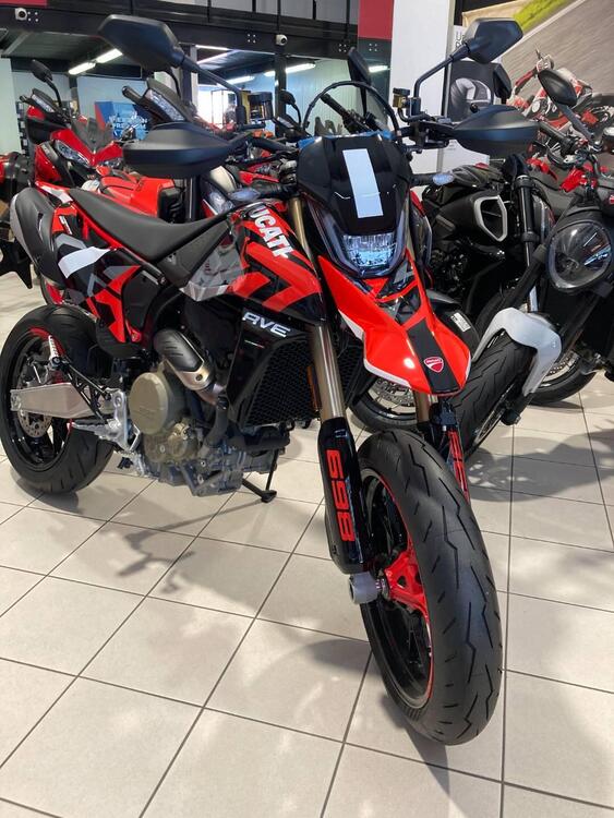 Ducati Hypermotard 698 Mono RVE (2024) (2)