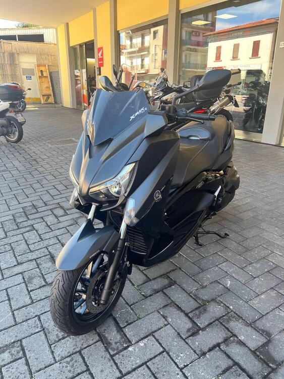 Yamaha X-Max 400 Iron Max ABS (2016) (5)