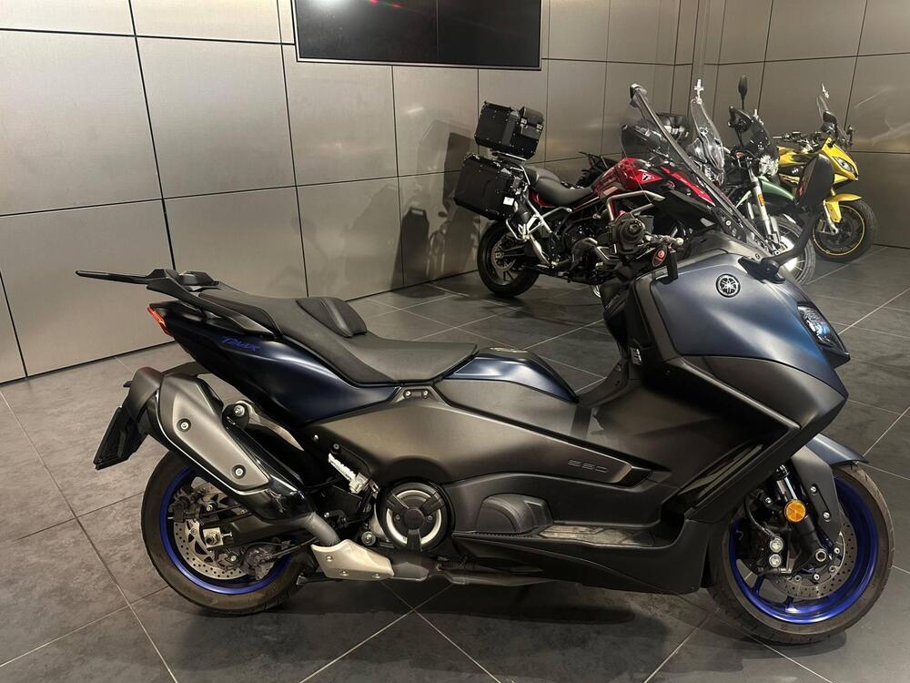 Yamaha T-Max 560 (2022 - 24) (3)