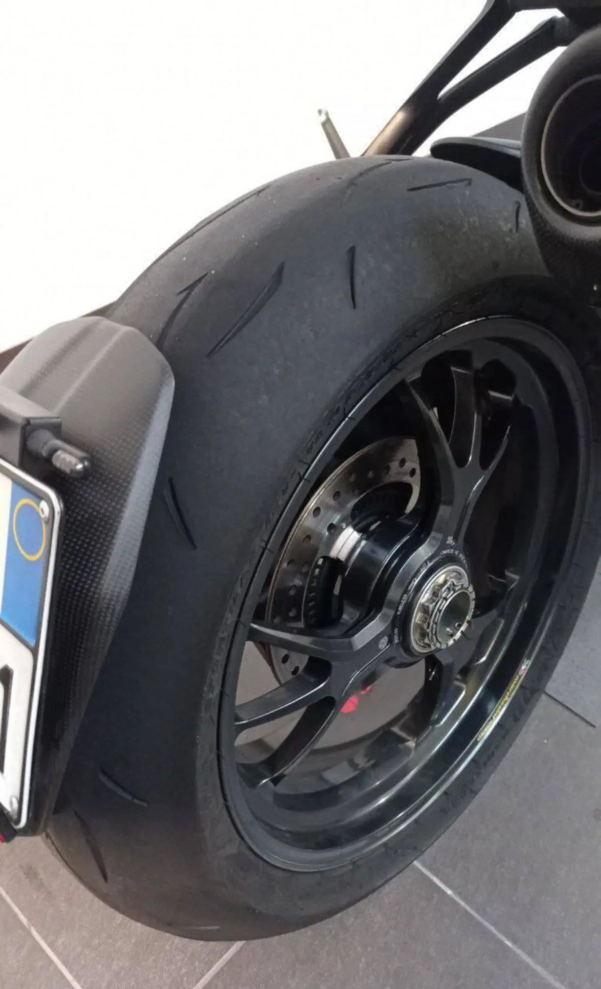 Ducati Monster 1200 R (2016 - 19) (6)