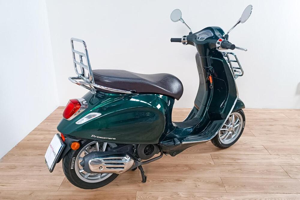 Vespa Primavera 125 3V ie Touring (2016) (3)