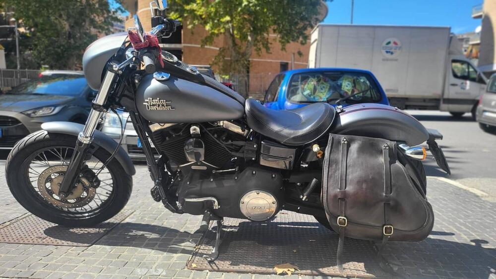 Harley-Davidson 1690 Street Bob (2017) - FXDB