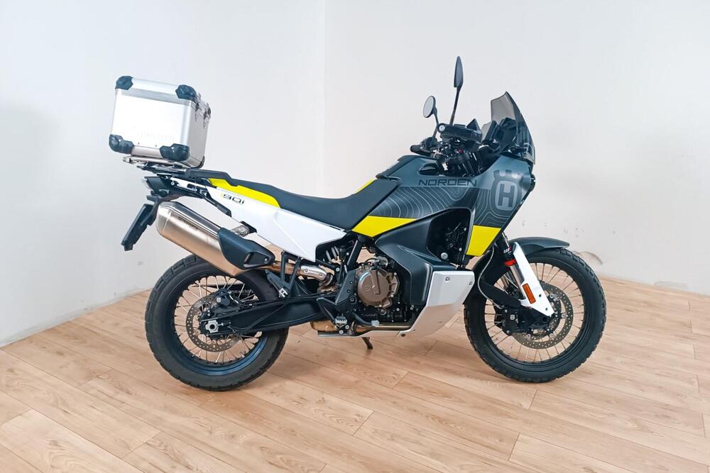 Husqvarna Norden 901 (2022 - 24)