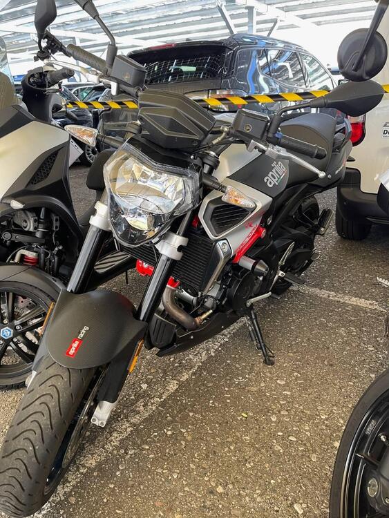 Aprilia Shiver 900 ABS (2017 - 18) (3)