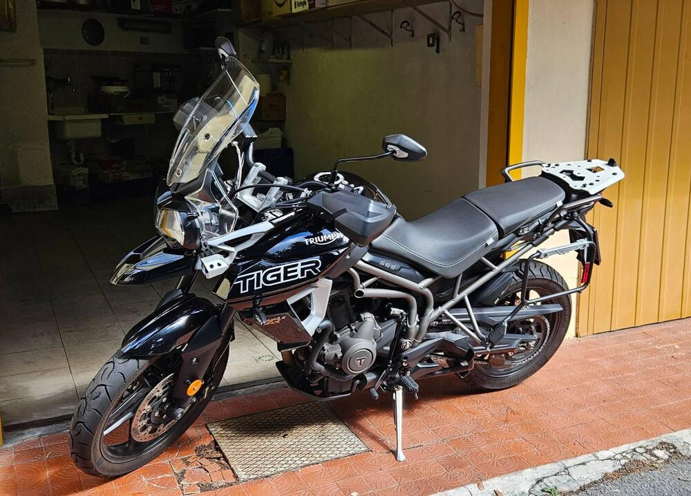 Triumph Tiger 800 XRx (2018 - 20) (2)