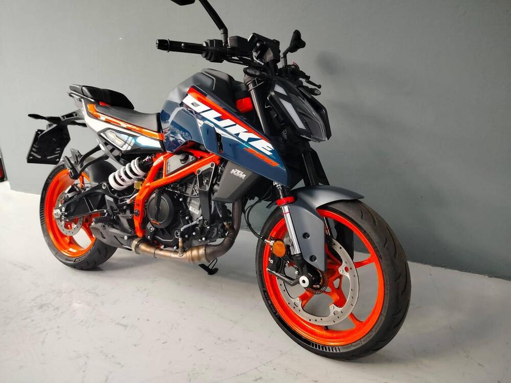 KTM 390 Duke (2024) (3)