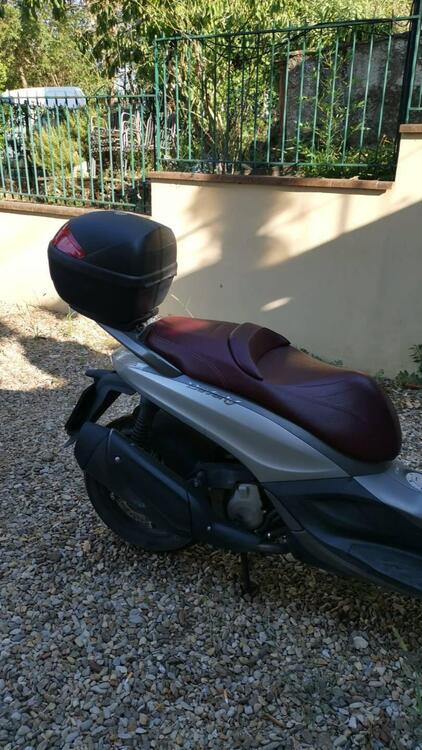 Piaggio Beverly 350 SportTouring ie (2011 - 15) (4)