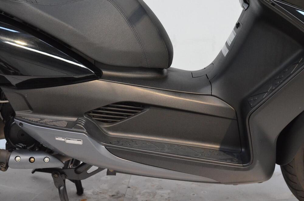 Kymco Downtown 300i ABS (2009 - 17) (3)