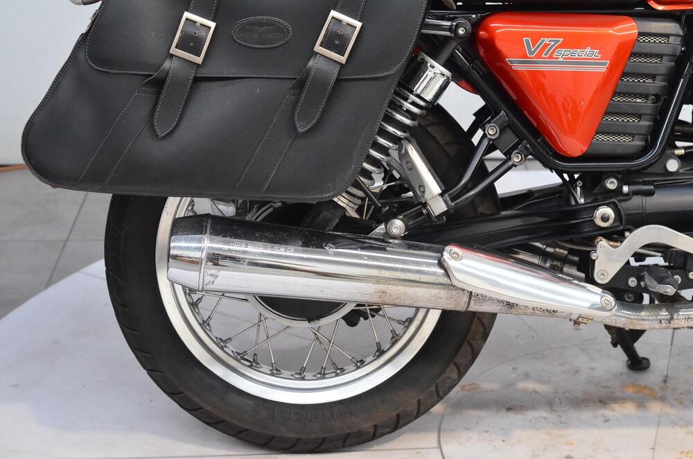 Moto Guzzi V7 Special (2012 - 14) (2)