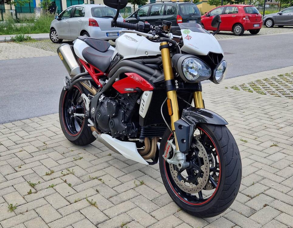 Triumph Speed Triple 1050 R ABS (2016 - 17) (5)