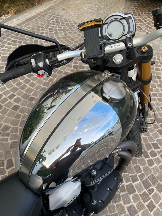 Triumph Scrambler 1200 XE Chrome Edition (2023) (5)