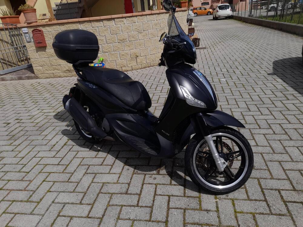 Piaggio Beverly 350 Police ABS-ASR (2018 - 20) (2)