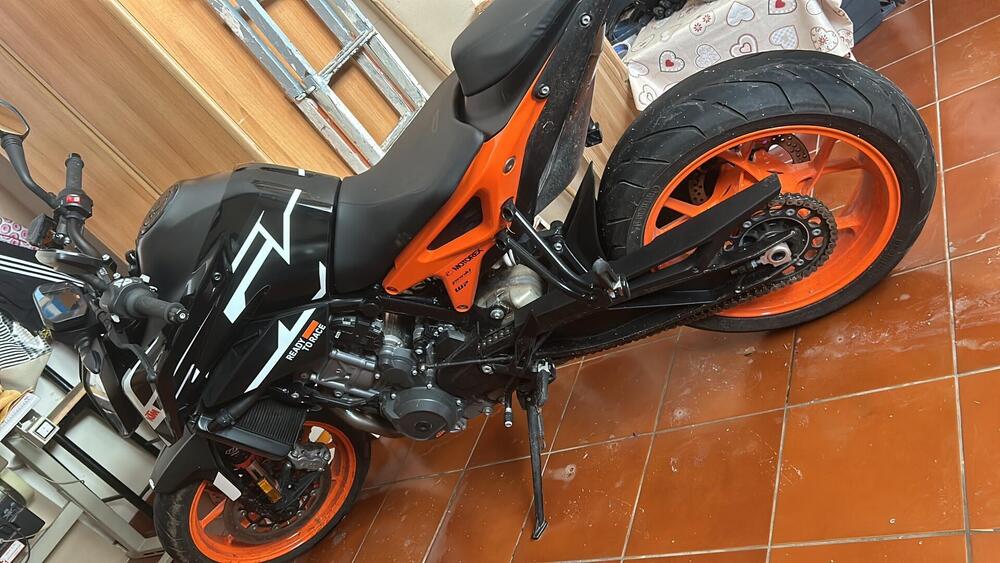 KTM 890 Duke GP (2022 - 23) (3)